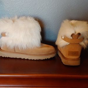 UGGs